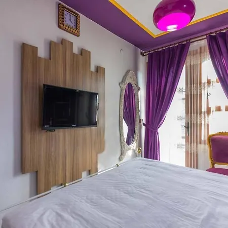 Fabulous With Private Swimming Pool,sogut فيلة سوغوت